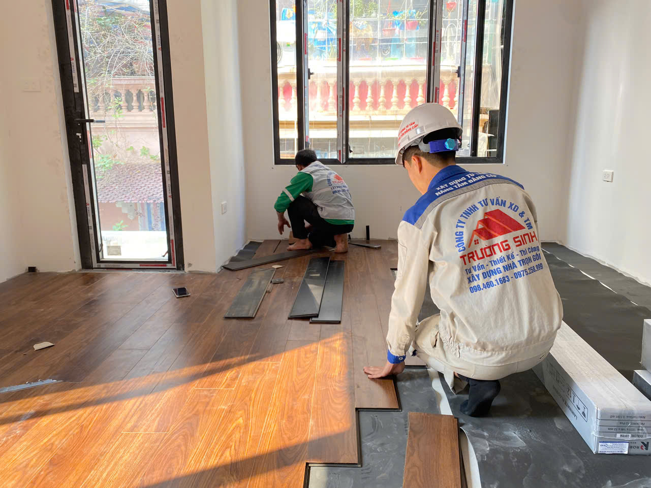 Thi công sàn gỗ công nghiệp tại Trường Sinh